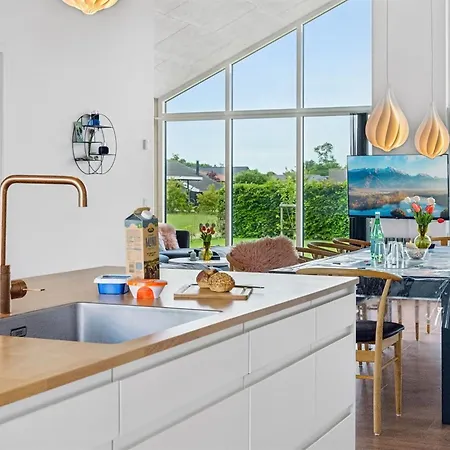 Danika - 650m From The Sea By Interhome Nyaraló *